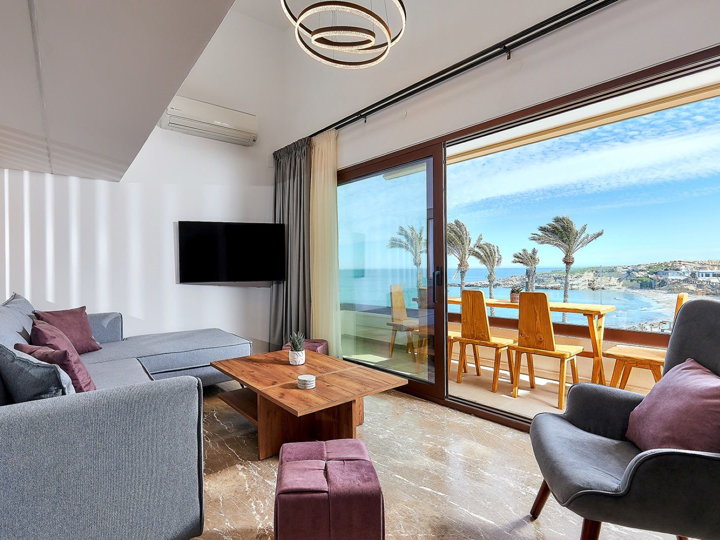 Cosmopolitan Apartment Hersonisos