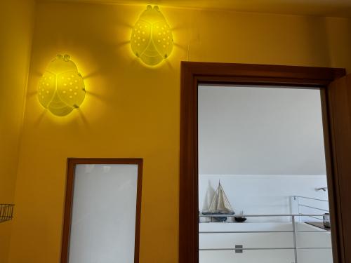 bathroom_2_pop_lights