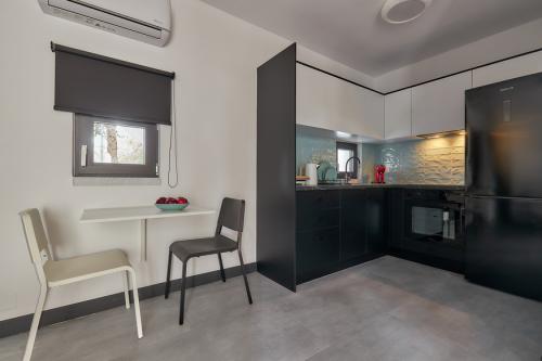 room_02b_121